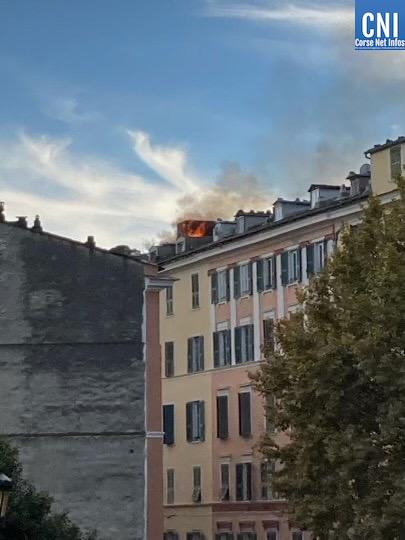 Une explosion suivie d'un incendie dans le centre-ville de Bastia