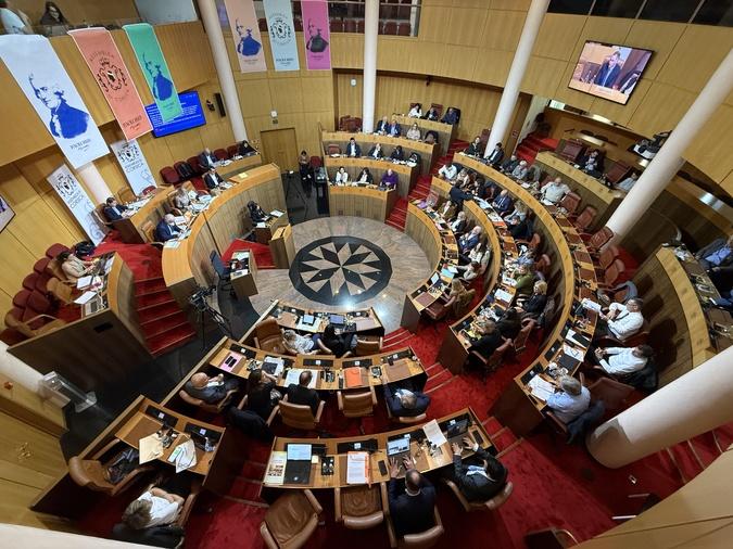 L’Assemblée de Corse demande unanimement le maintien du recteur dans ses fonctions