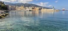 A màghjina : U mare stringhje Bastia cum’è un sognu 