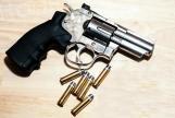 Détention d’armes : en Corse, l’État tente de désarmer… timidement 