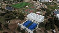 Bonifacio muscle son jeu avec deux terrains de padel à Musella 