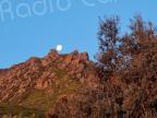 La photo du jour : quand la lune se pose sur les contreforts du Monte Stellu