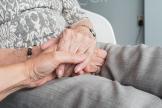 France Alzheimer :  « Vous êtes aidant ? Ne restez pas seul ! » 